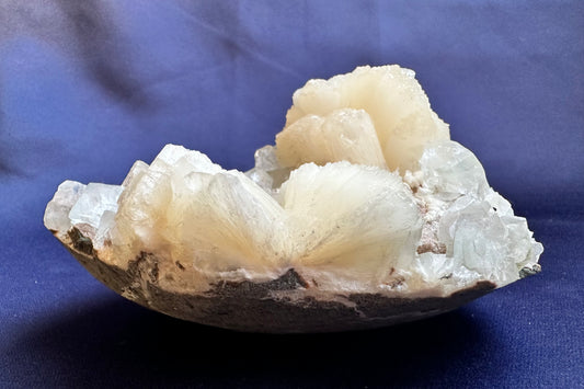 ES-ZM10130 - Clear Shiny Green Apophyllite with White Stilbite and Chalcedony