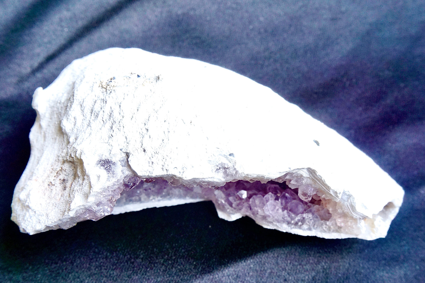 ES-ZM10040 - Beautiful sparkling Amethyst Geode