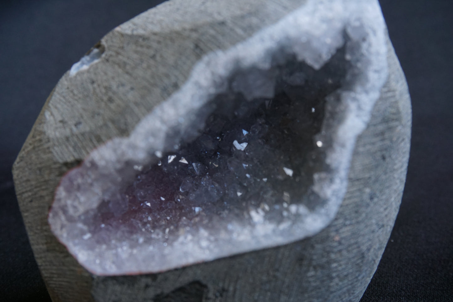 ES-ZM10069 - Shiny Quartz Geode