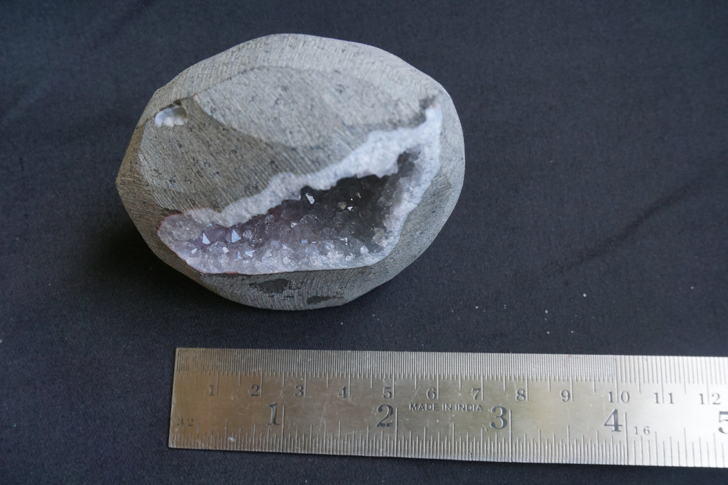ES-ZM10069 - Shiny Quartz Geode