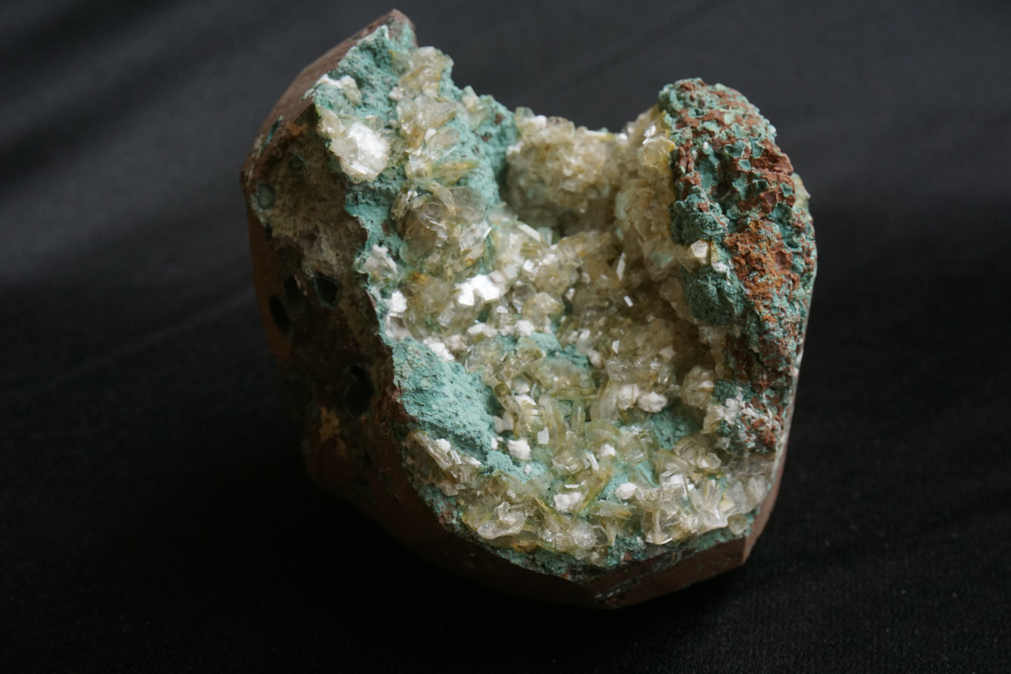 ES-ZM10073 - Mordenite with Heulandite