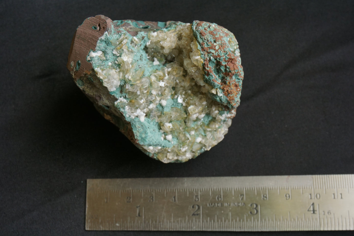 ES-ZM10073 - Mordenite with Heulandite