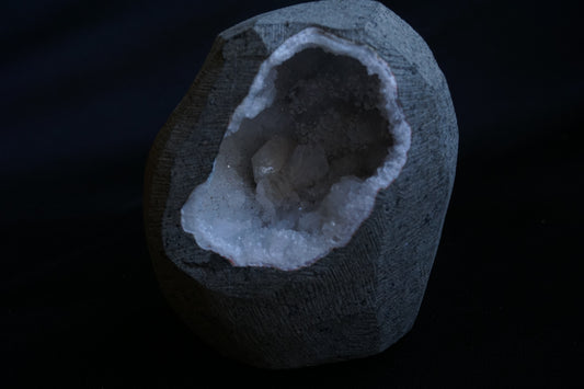 ES-ZM10079 - Shiny Quartz Geode with White Stilbite