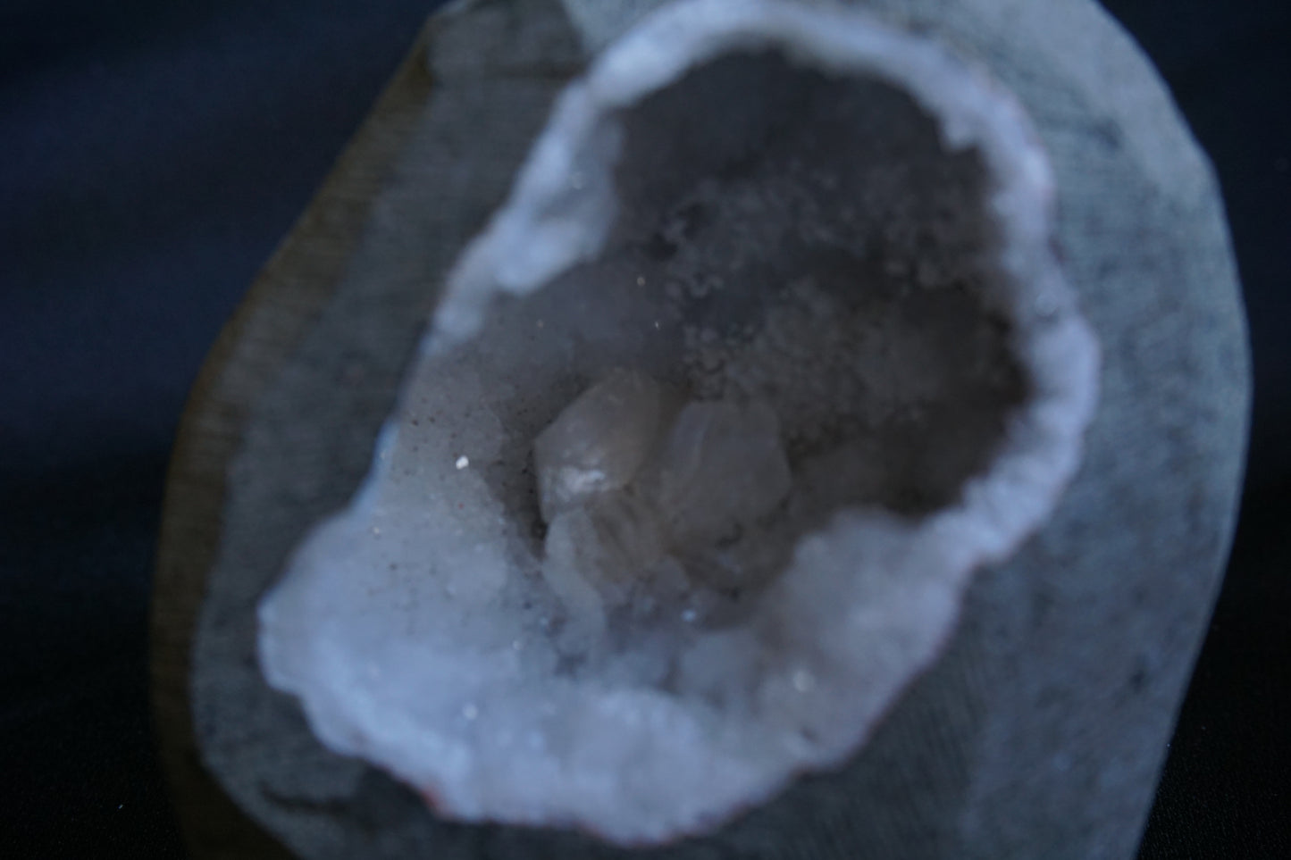 ES-ZM10079 - Shiny Quartz Geode with White Stilbite