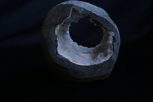 ES-ZM10084 -Amazing Quartz Geode Arch with Okenite