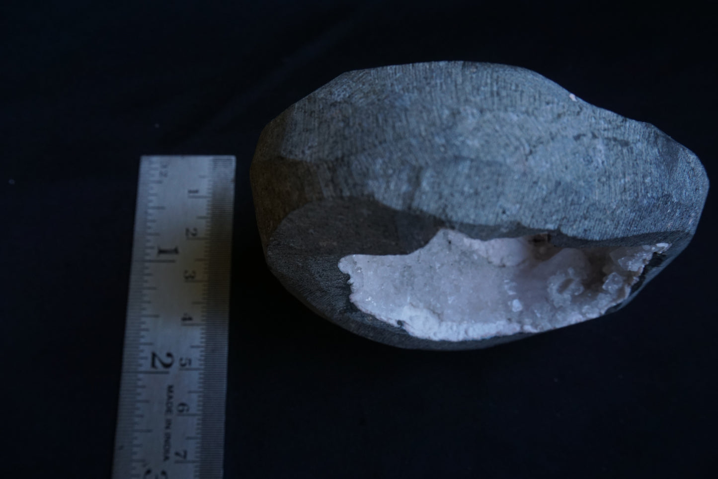 ES-ZM10084 -Amazing Quartz Geode Arch with Okenite