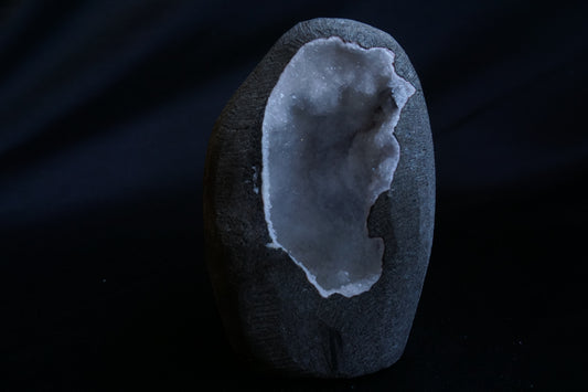 ES-ZM10086 - Sparkly Quartz Geode
