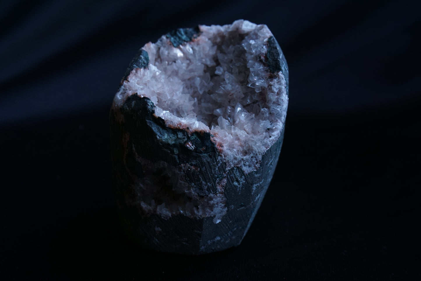 ES-ZM10088 - Peach Heulandite Geode