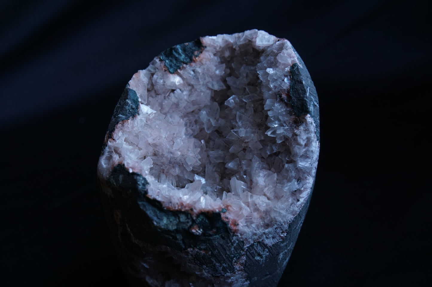 ES-ZM10088 - Peach Heulandite Geode