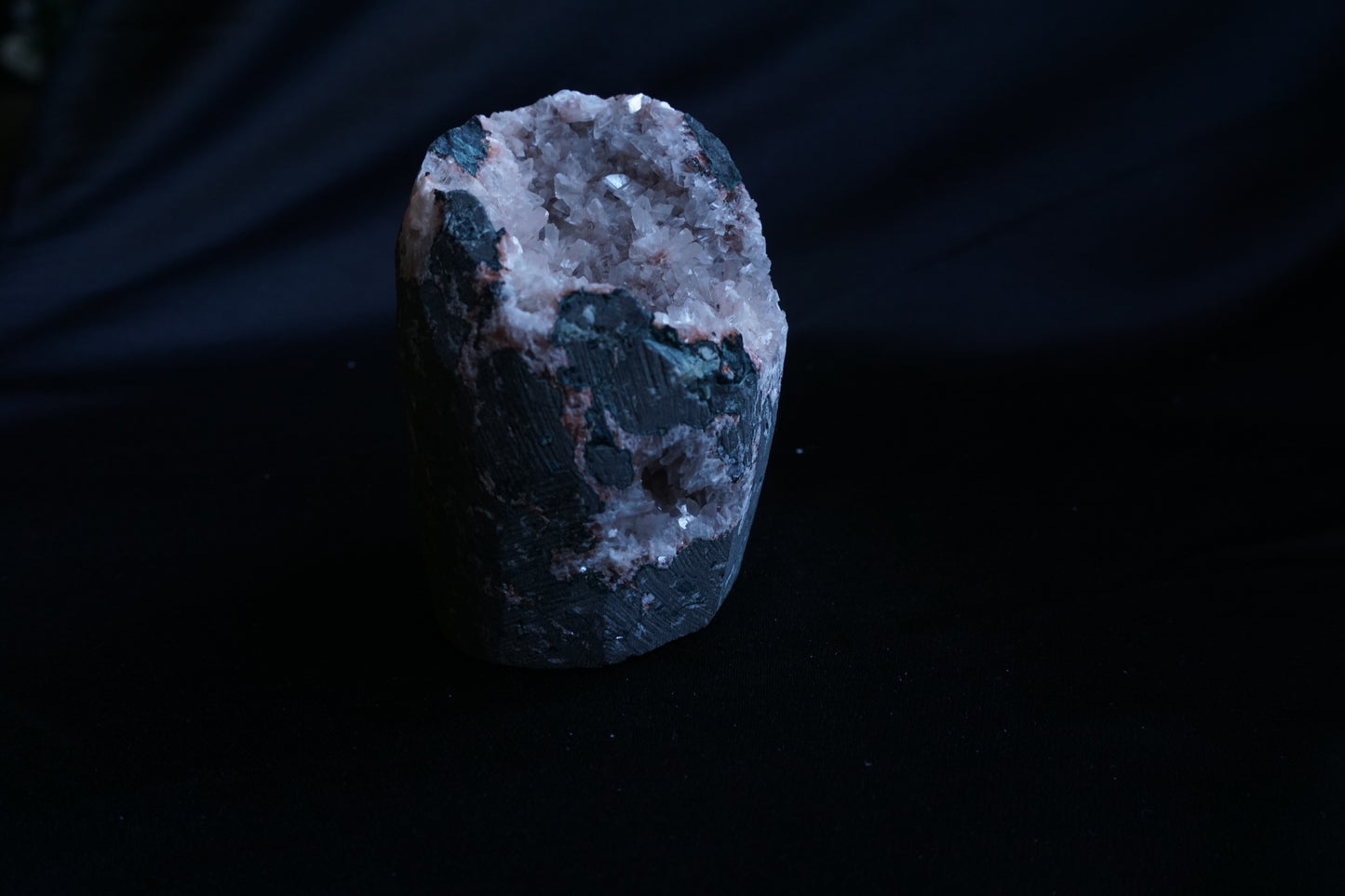 ES-ZM10088 - Peach Heulandite Geode