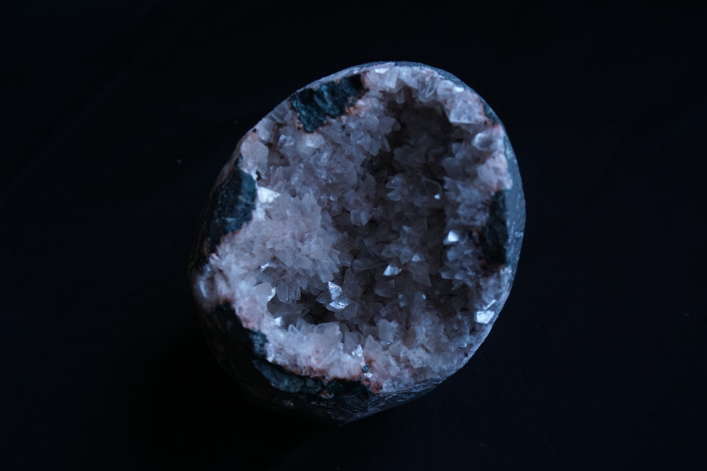 ES-ZM10088 - Peach Heulandite Geode