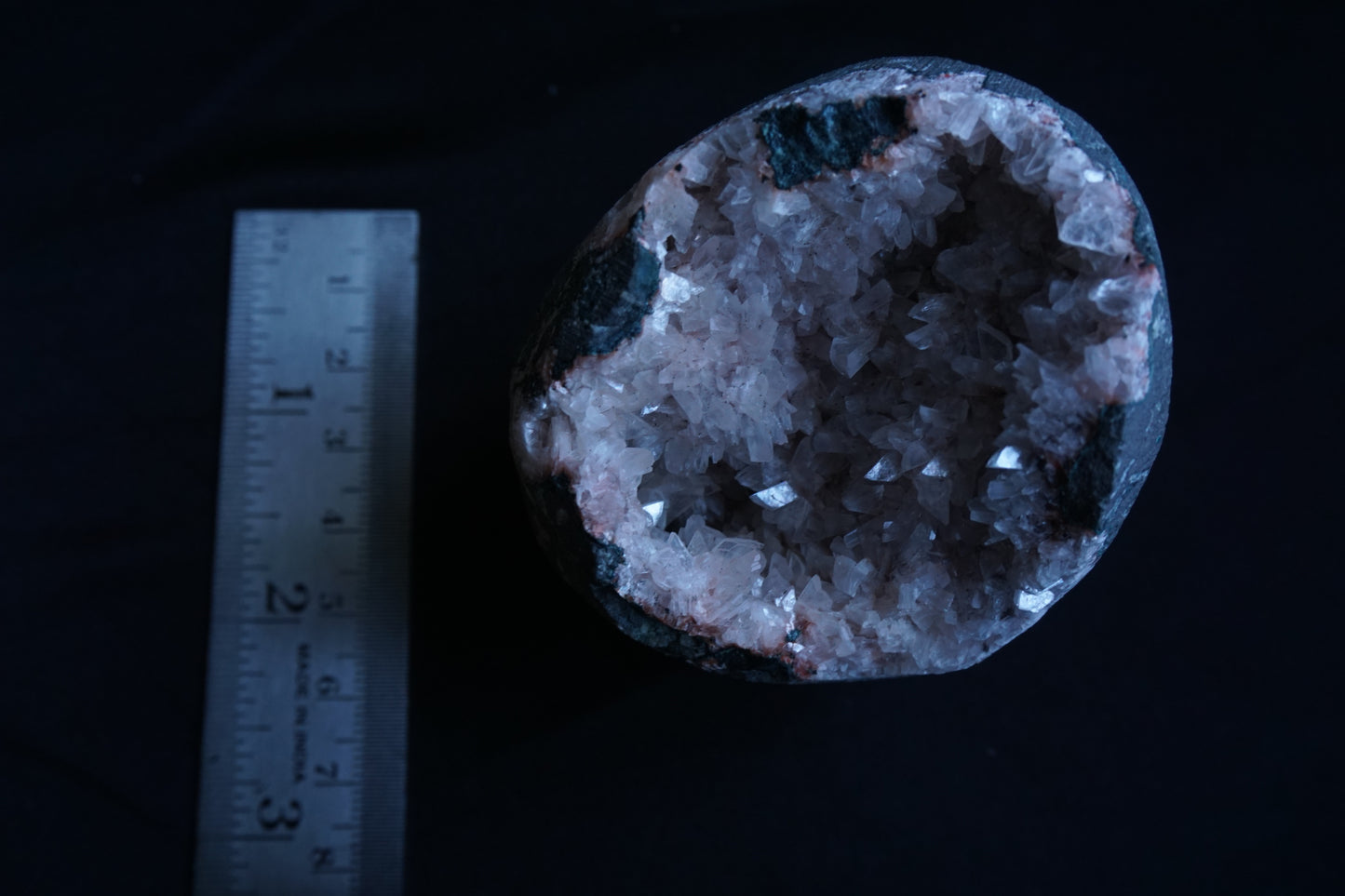 ES-ZM10088 - Peach Heulandite Geode