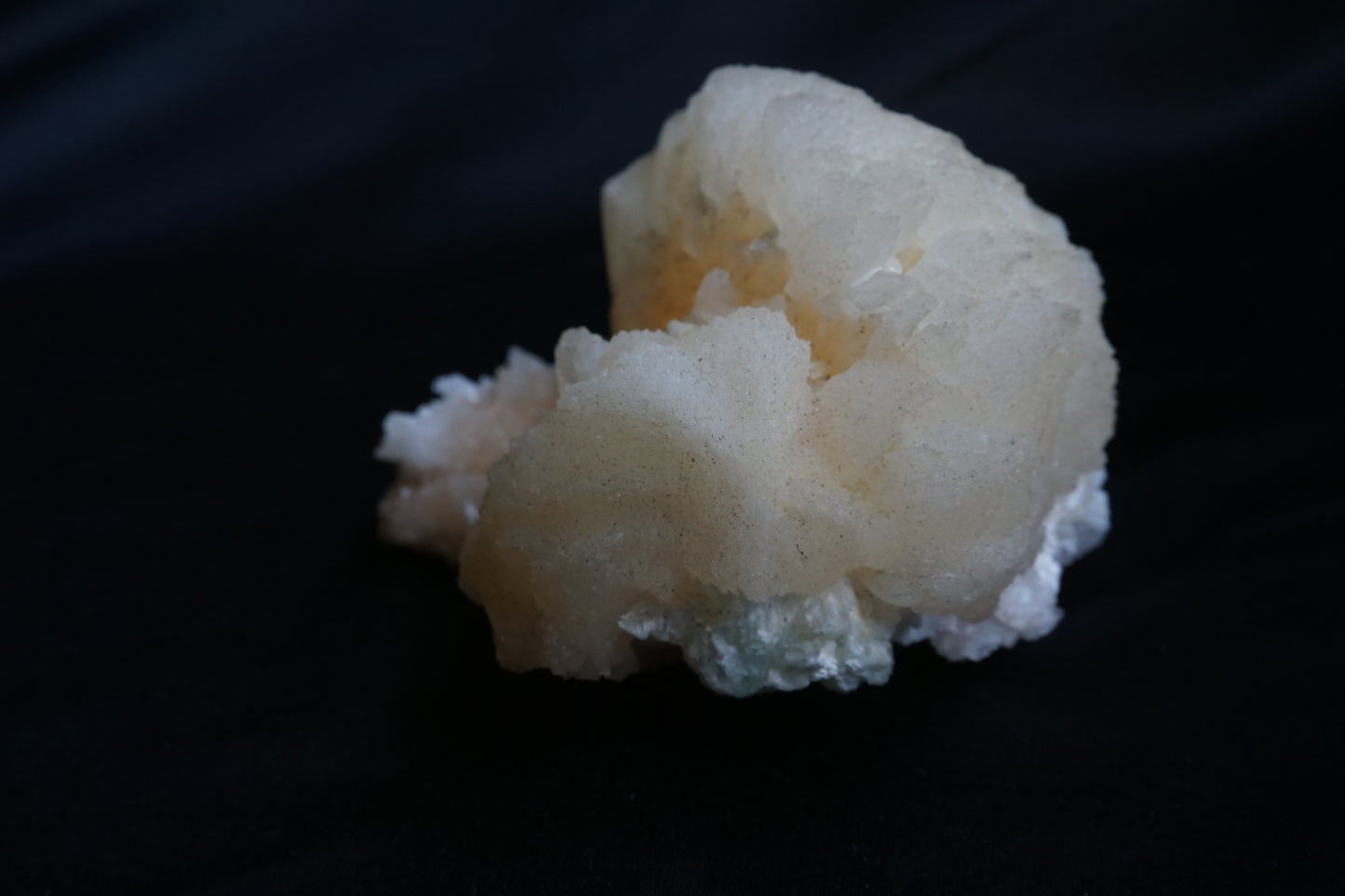 ES-ZM10091 - Stilbite