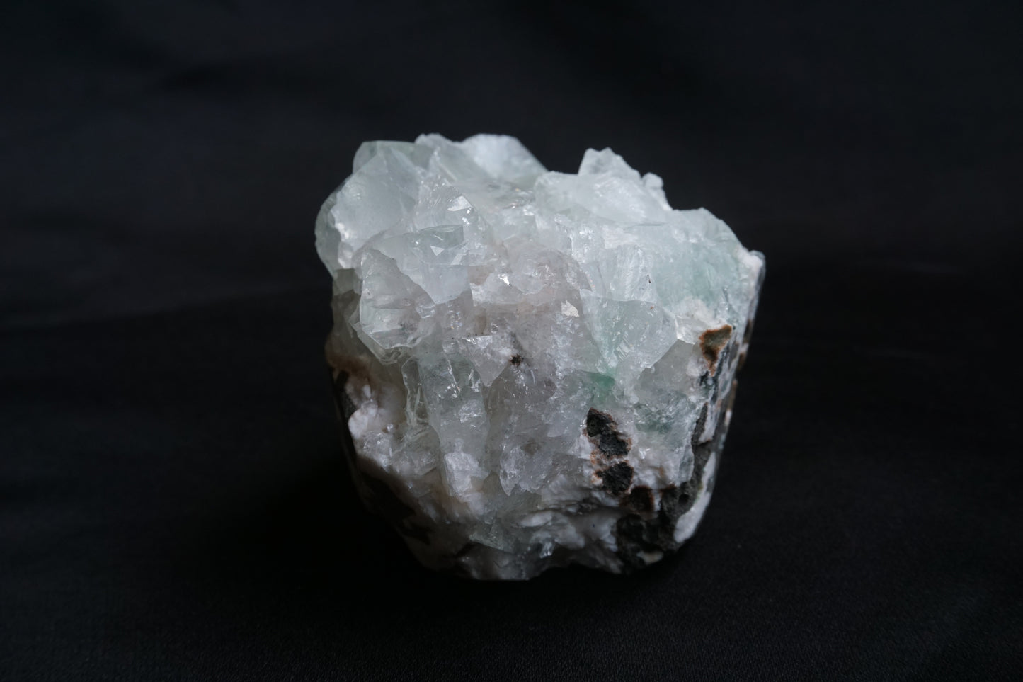 ES-ZM10095 - Shiny Apophyllite