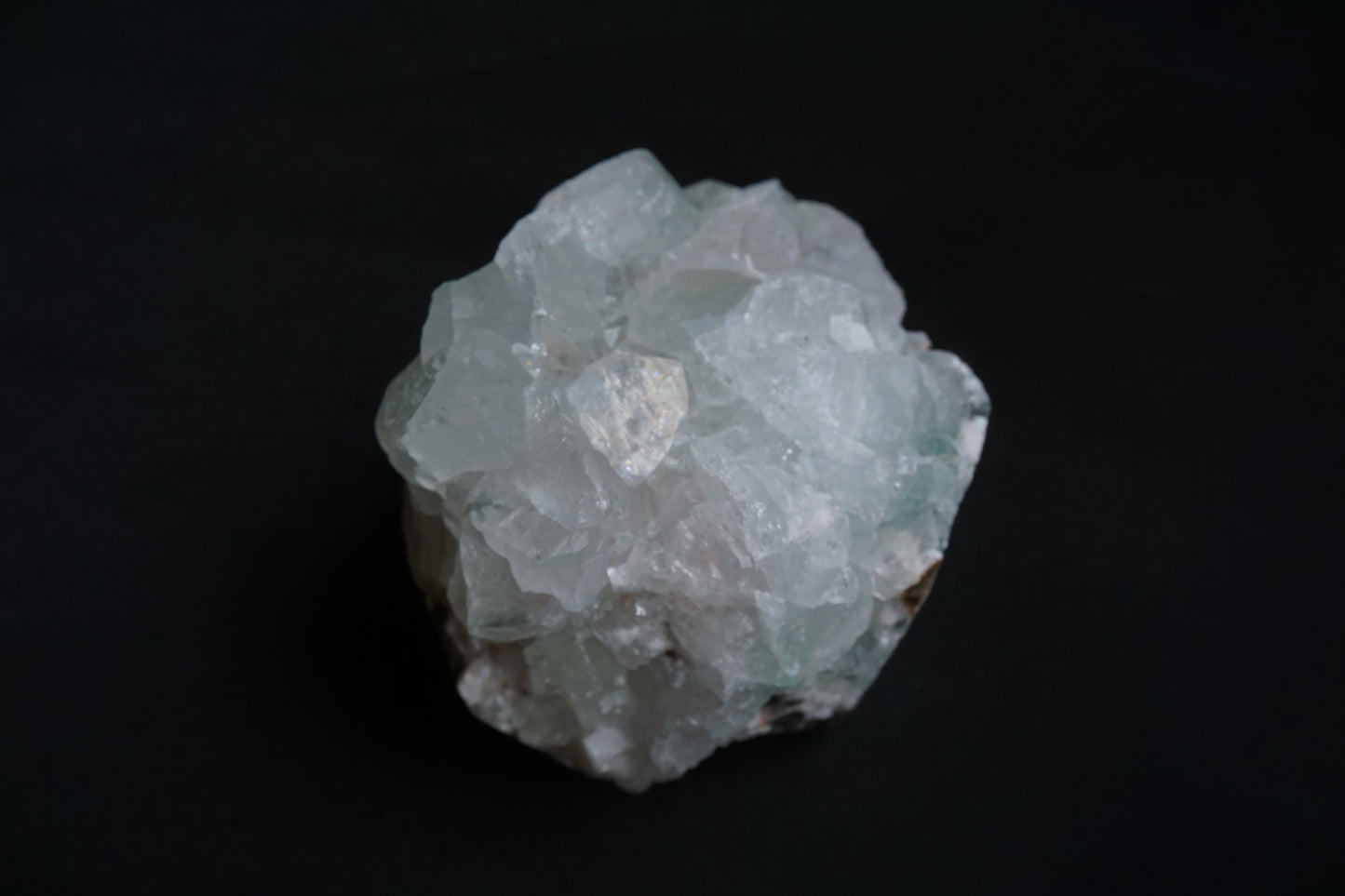ES-ZM10095 - Shiny Apophyllite
