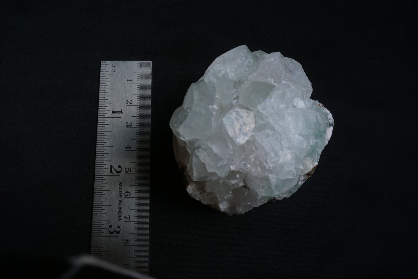 ES-ZM10095 - Shiny Apophyllite