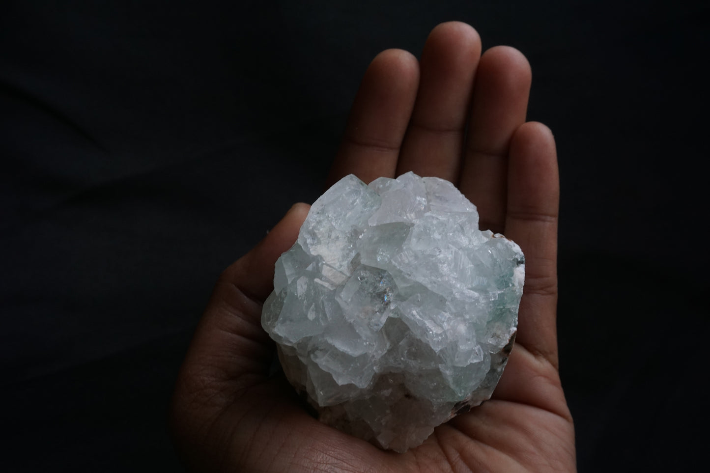 ES-ZM10095 - Shiny Apophyllite
