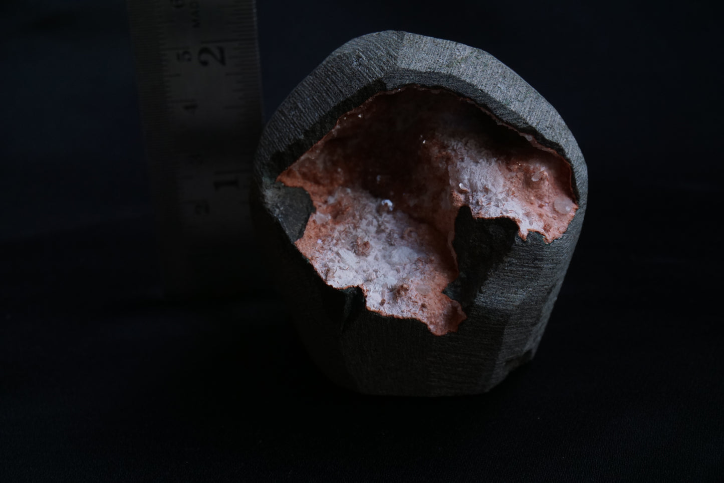 ES-ZM10096 - Sparkly Heulandite Geode