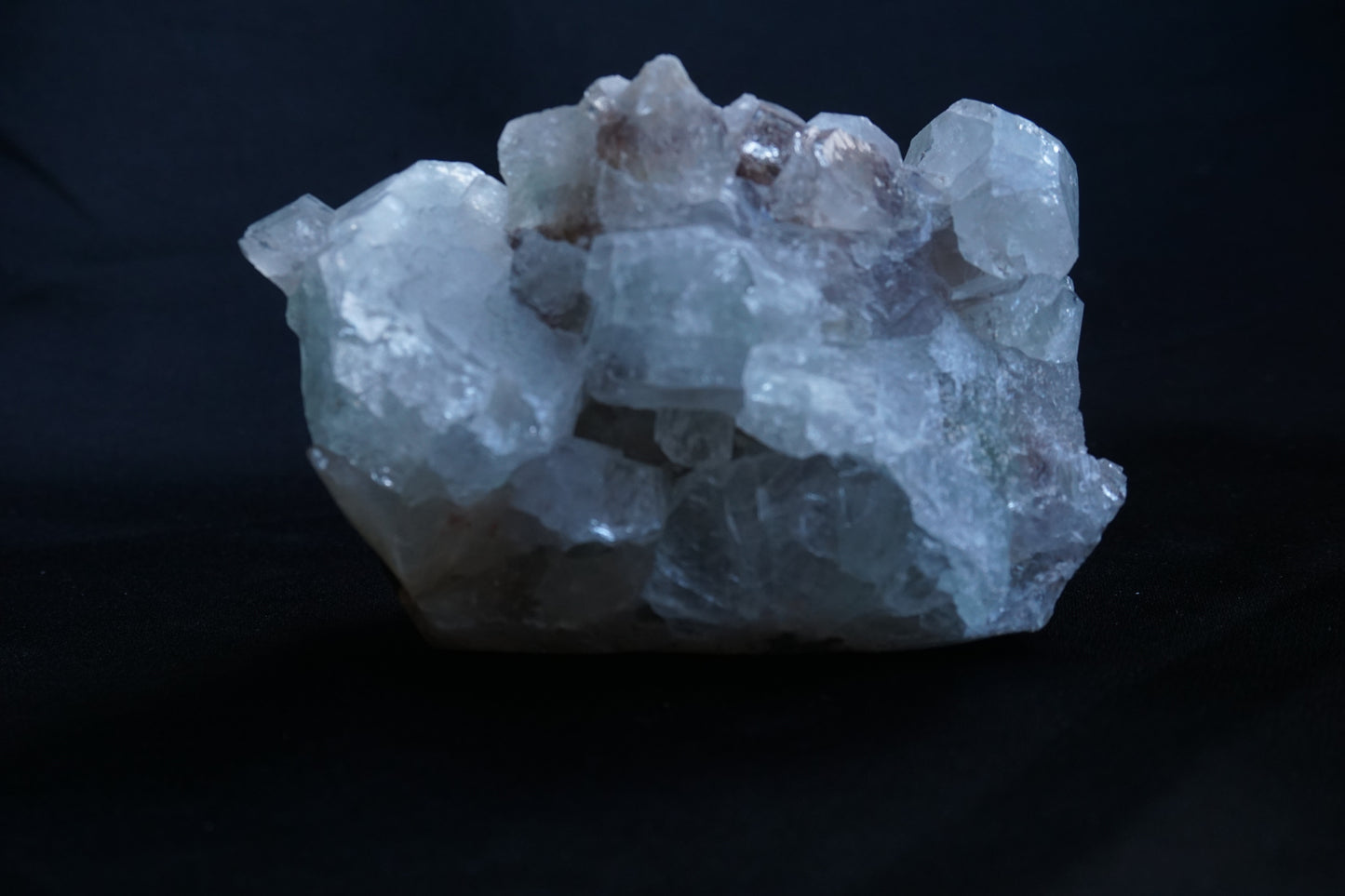 ES-ZM10098 - Apophyllite crystals with Heulandite