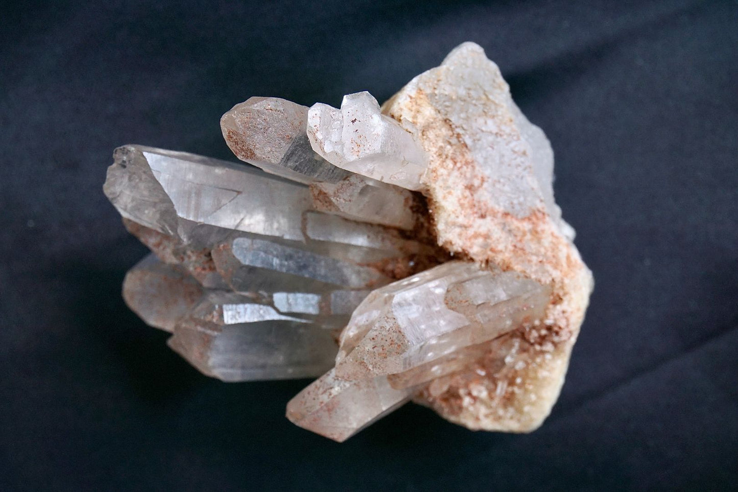 ES-ZM10011 - Beautiful clear Quartz crystals