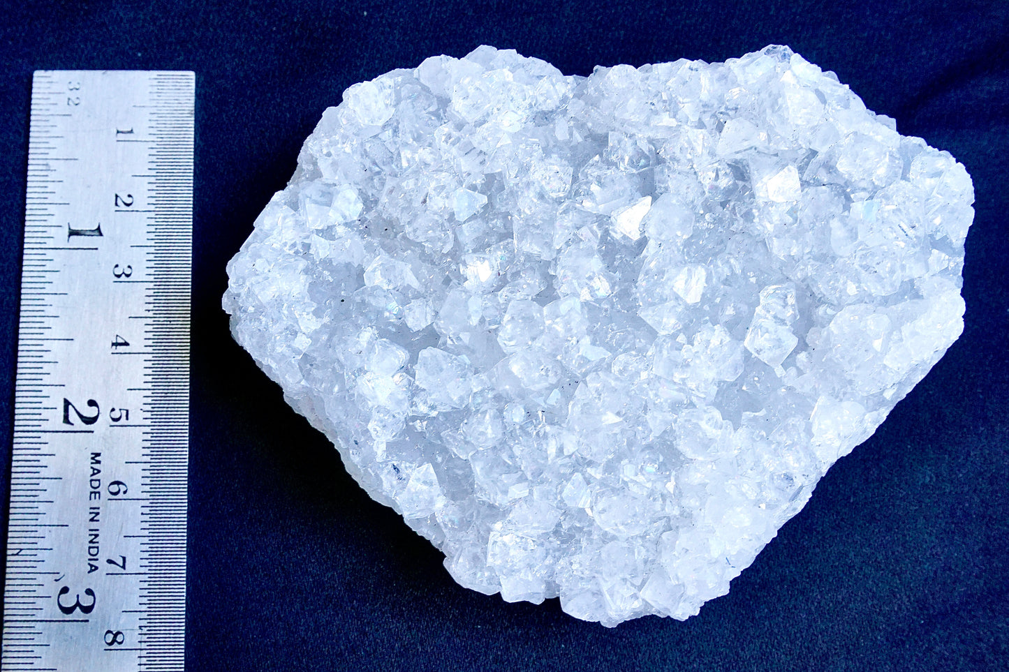 ES-ZM10035 - Shiny Apophyllite on Quartz