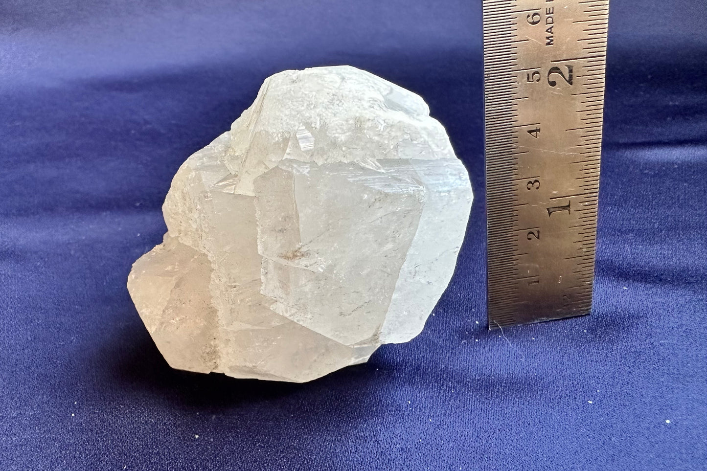 ES-ZM10149 - Apophyllite cube