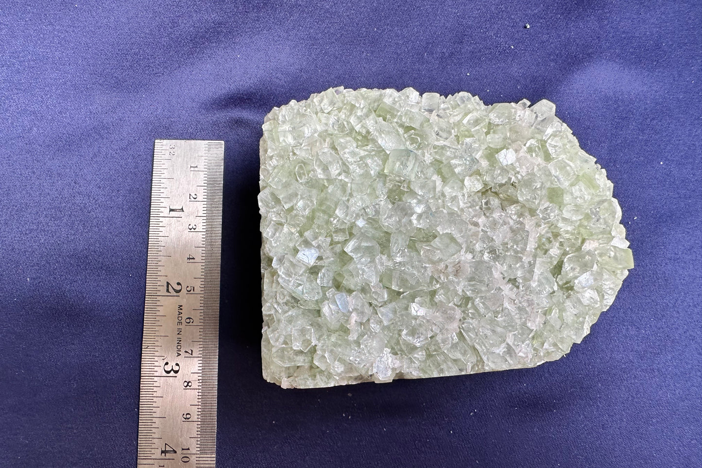 ES-ZM10164 - Shiny Green Apophyllite