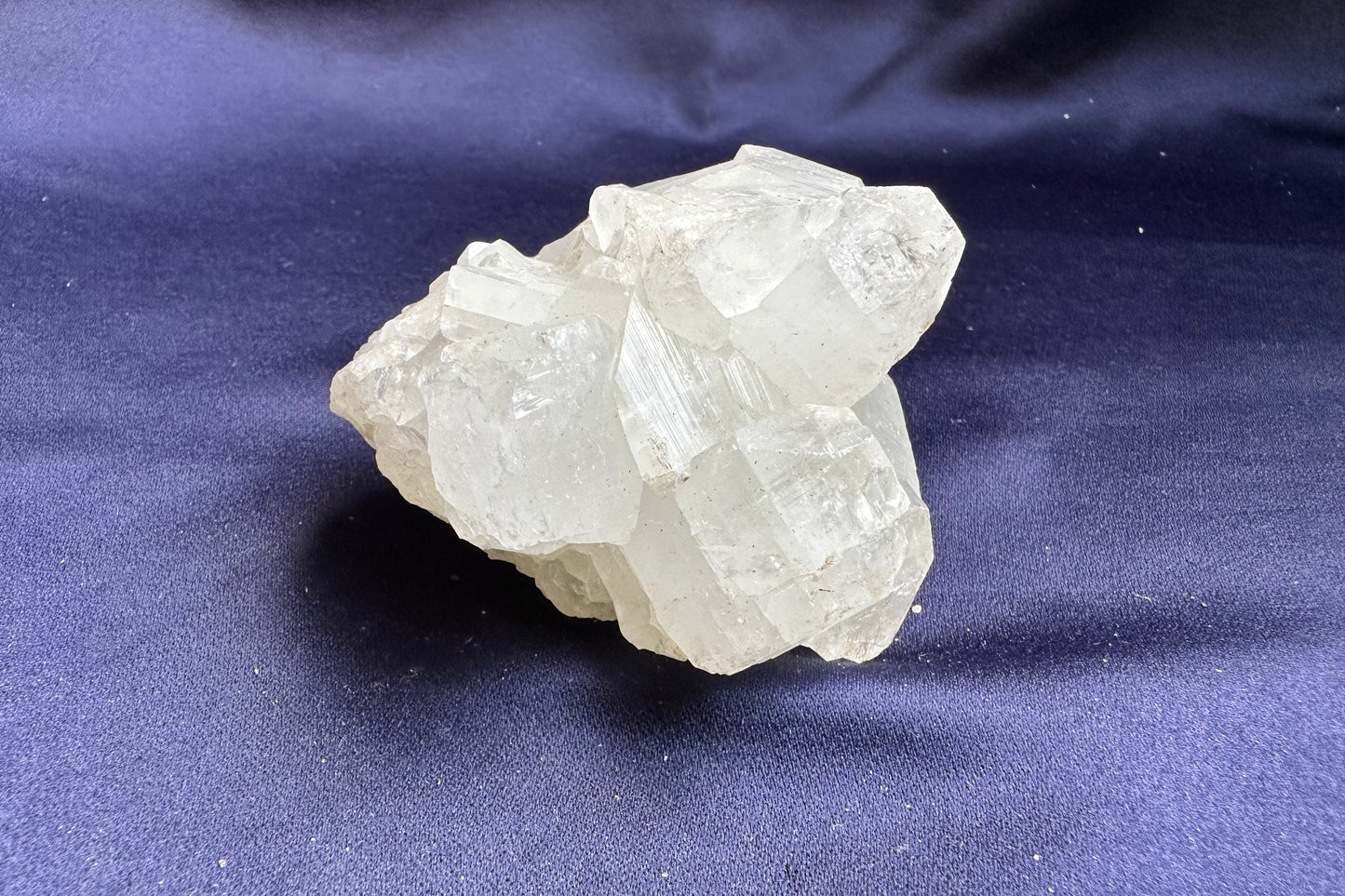 ES-ZM10166 - Shiny Apophyllite