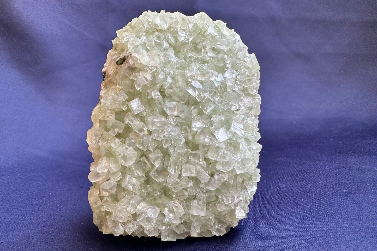 ES-ZM10112 - Shiny Green Apophyllites