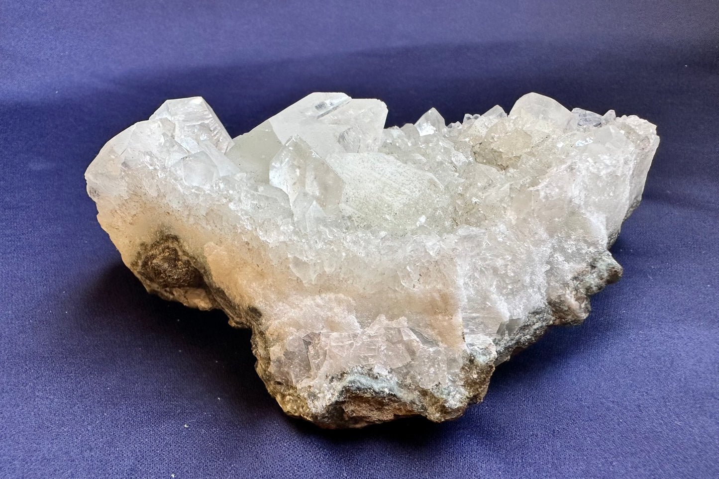 ES-ZM10134 - Clear Apophyllite on Quartz