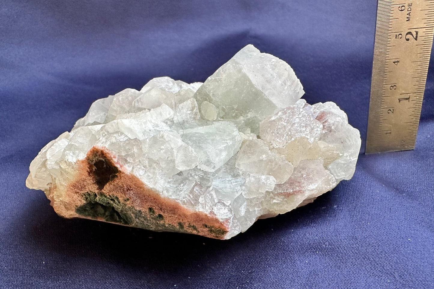 ES-ZM10147 - Shiny Apophyllite