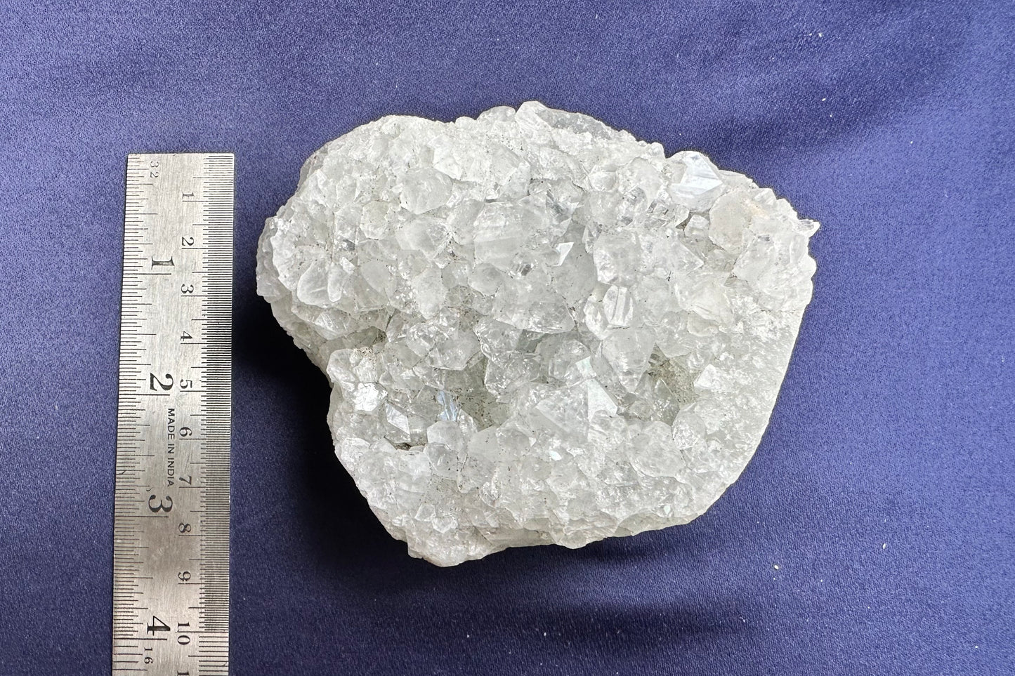 ES-ZM10165 - Shiny Apophyllite with Quartz