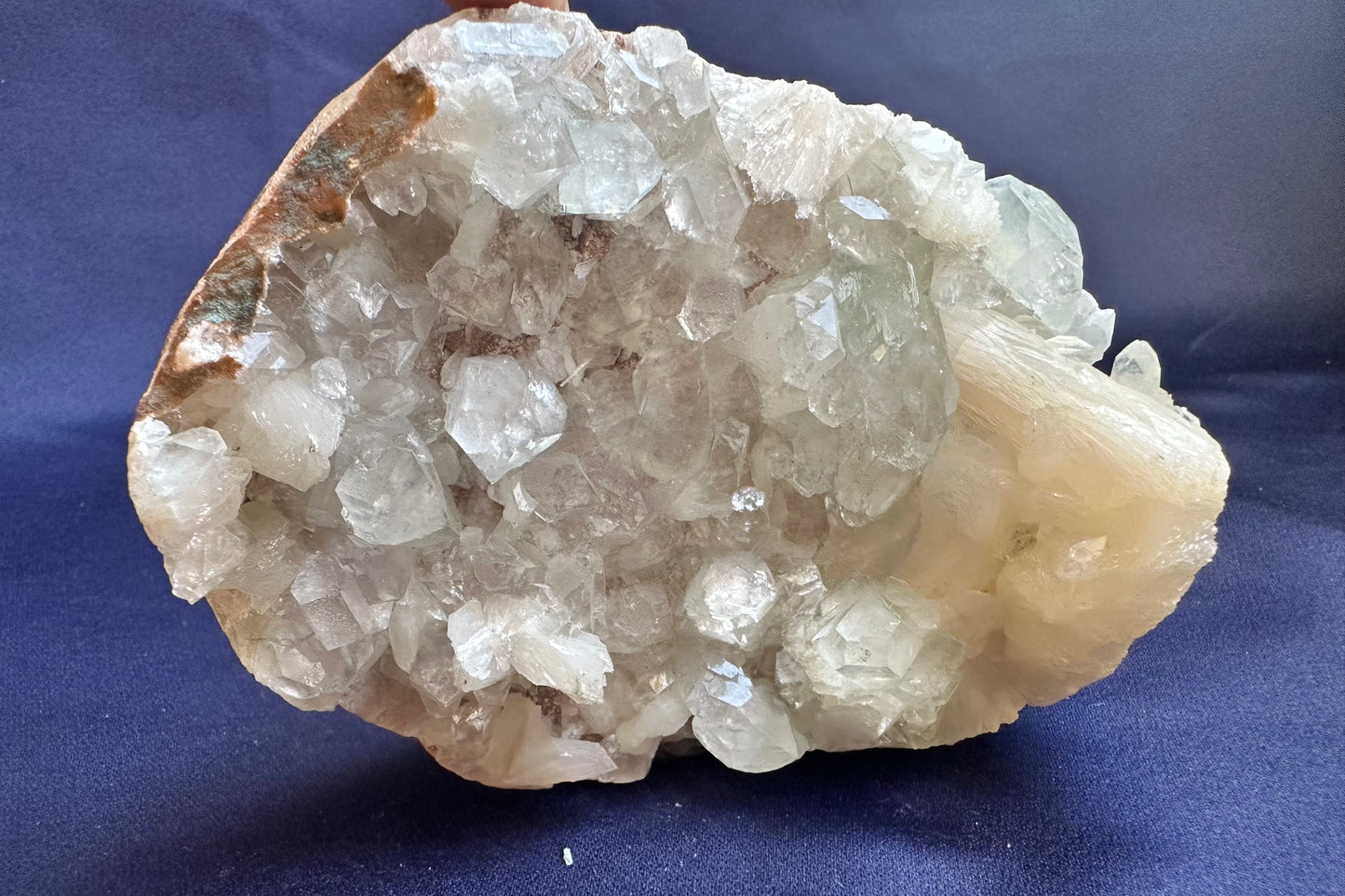 ES-ZM10143 - Clear Shiny Apophyllite with Stilbite