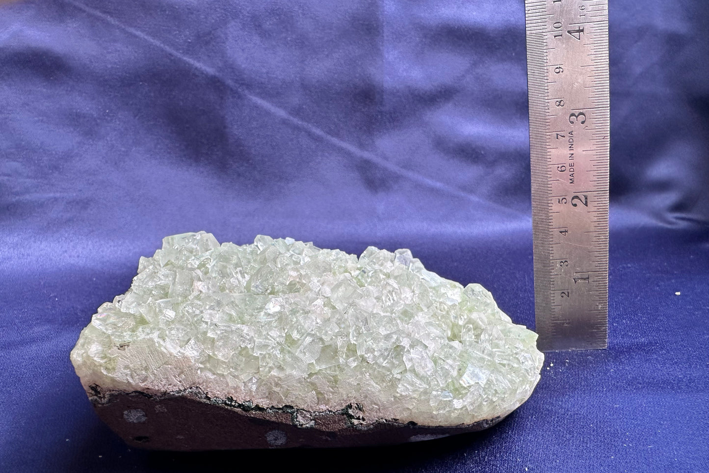 ES-ZM10164 - Shiny Green Apophyllite