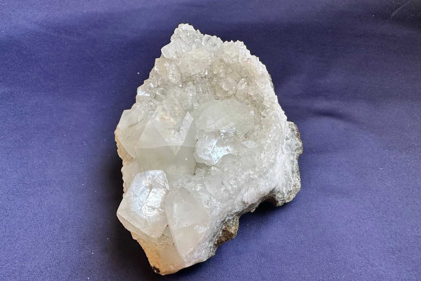 ES-ZM10134 - Clear Apophyllite on Quartz