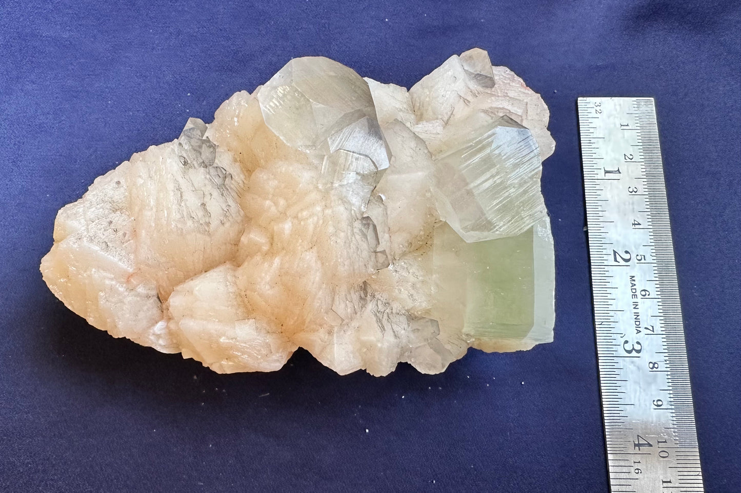 ES-ZM10139 - Apophyllite cubes with Stilbite