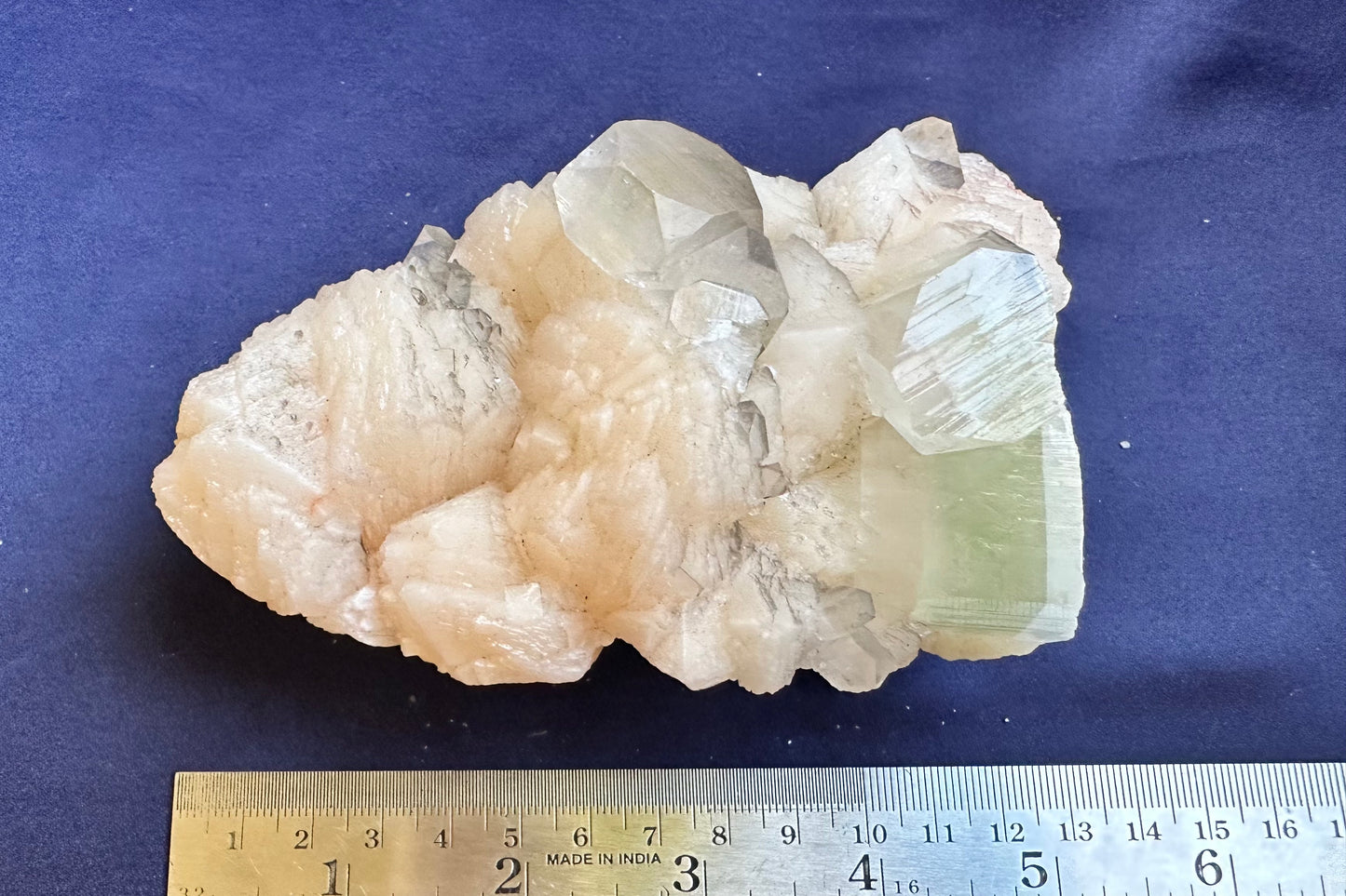 ES-ZM10139 - Apophyllite cubes with Stilbite