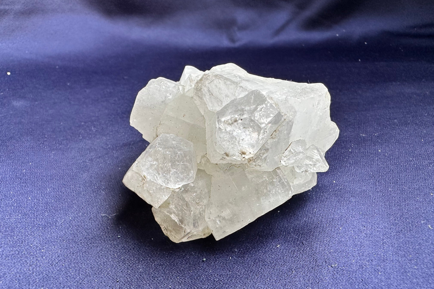 ES-ZM10166 - Shiny Apophyllite