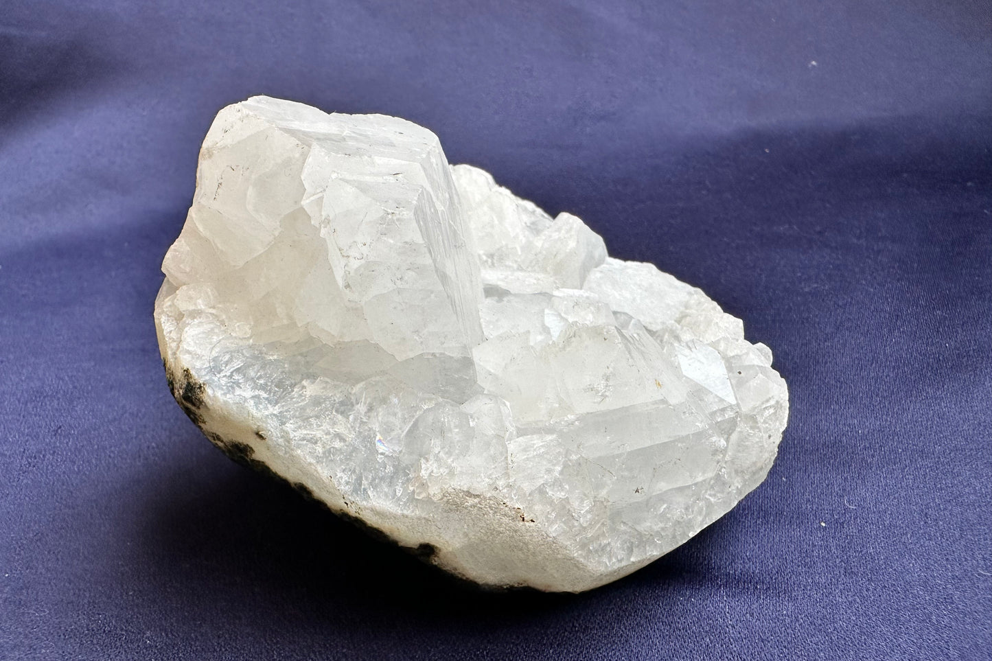 ES-ZM10106 - Apophyllite crystals