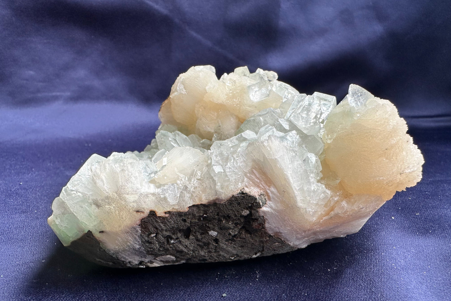 ES-ZM10167 - Clear Apophyllite crystals with White Stilbite