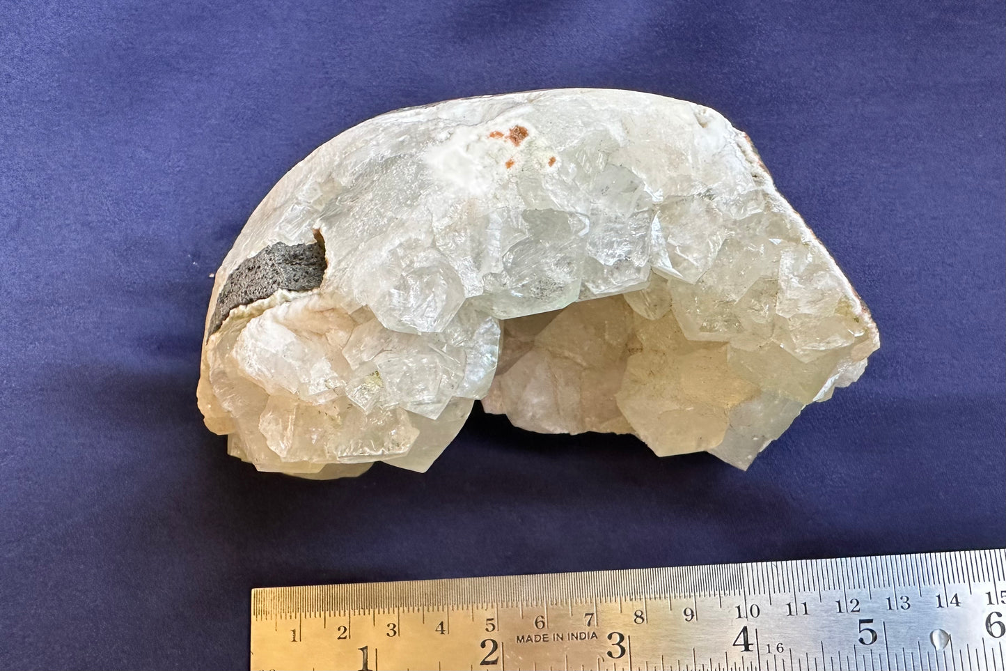 ES-ZM10150 - Big Apophyllite cluster