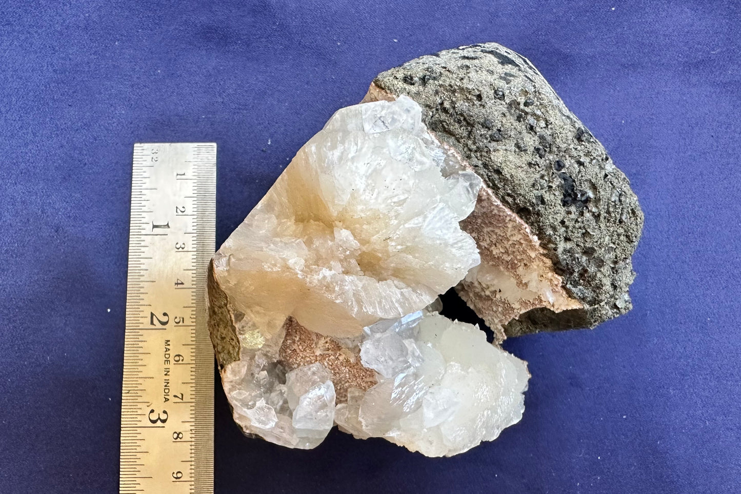 ES-ZM10161 - Clear Apophyllite with Stilbite tunnel