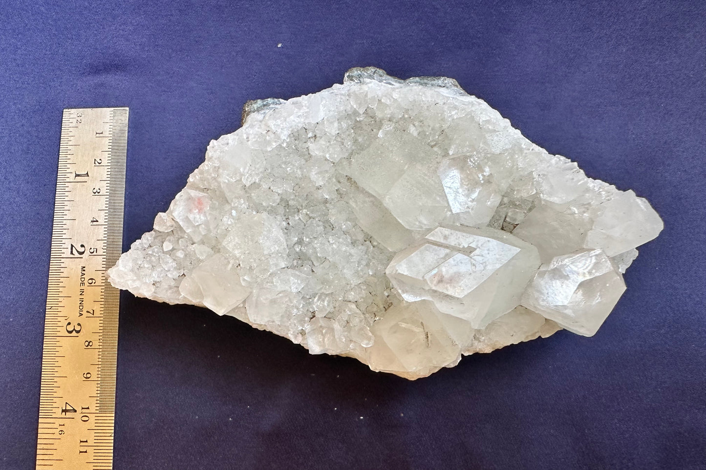 ES-ZM10134 - Clear Apophyllite on Quartz