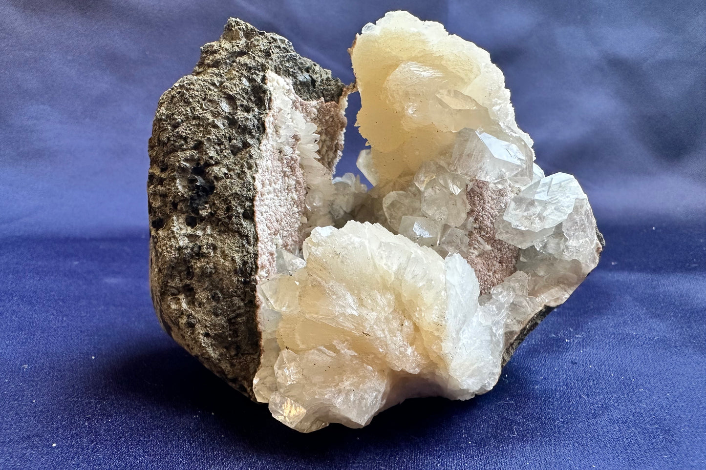 ES-ZM10161 - Clear Apophyllite with Stilbite tunnel