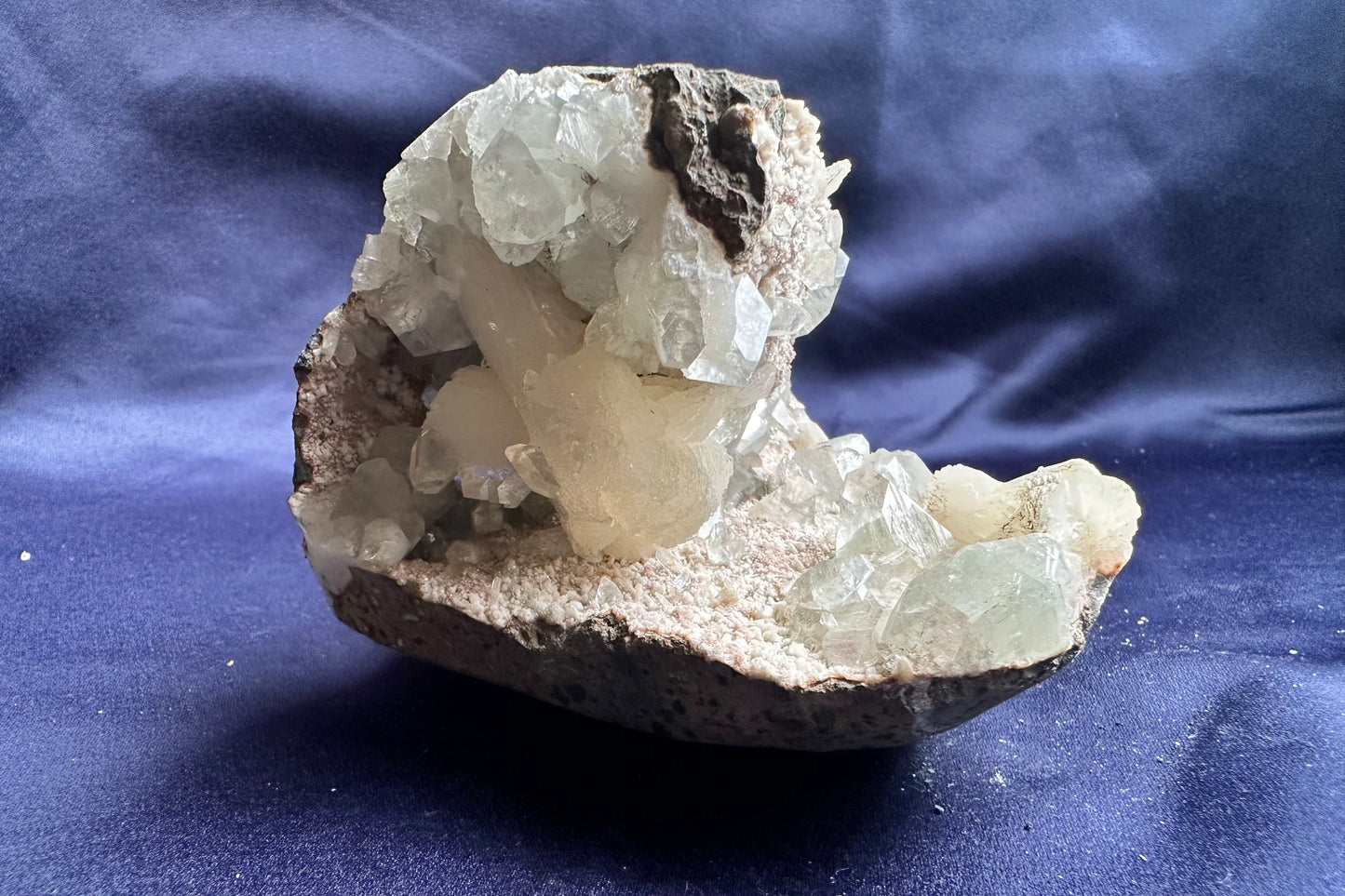 ES-ZM10168 - Clear Apophyllite with Stilbite on Chalcedony